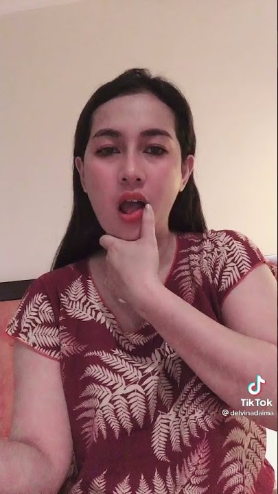 Mama muda berdaster tapi gak pake BH