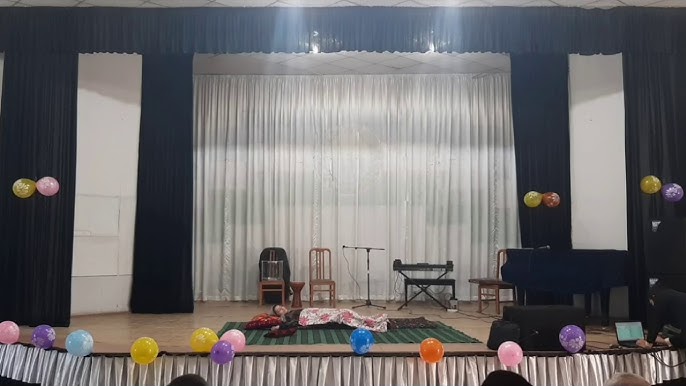 Rus xotinning yumshoq minutini bergan videosi