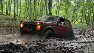 Download Lagu Lada Niva 4×4 offroad in the forest. Lada Niva 4×4 in the mud MP3 Download Lagu Lada Niva 4×4 offroad in the forest. Lada Niva 4×4 in the mud MP3