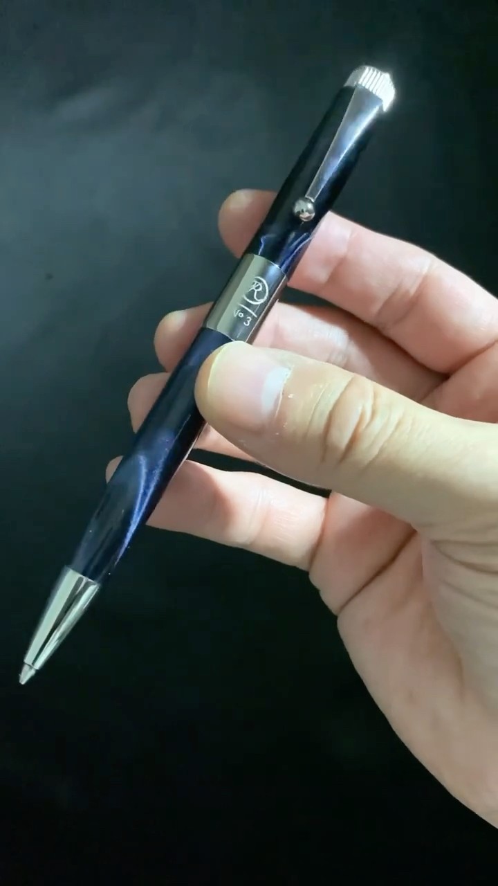 Itoya ROMEO No.3 細軸 Italian blue ballpoint pen｜伊東屋ロメオNo.3