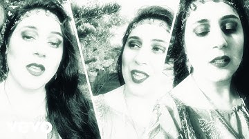 Quleen O Queen - Hold Me Close