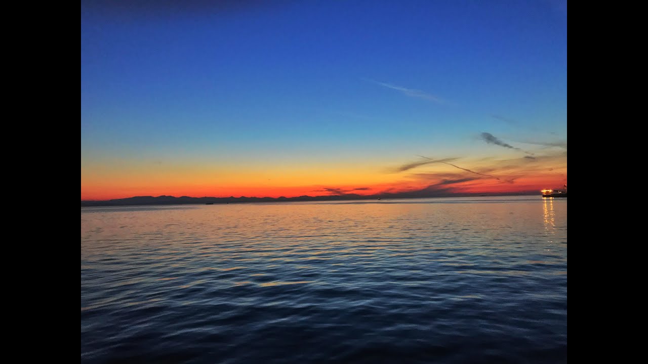 Decathlon Car Crash (Gracias Version) Feat. Sergio Gallego