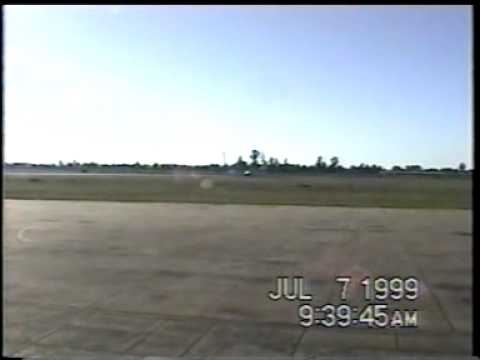 Aeropuerto Tucumn un 7 de julio de 1999