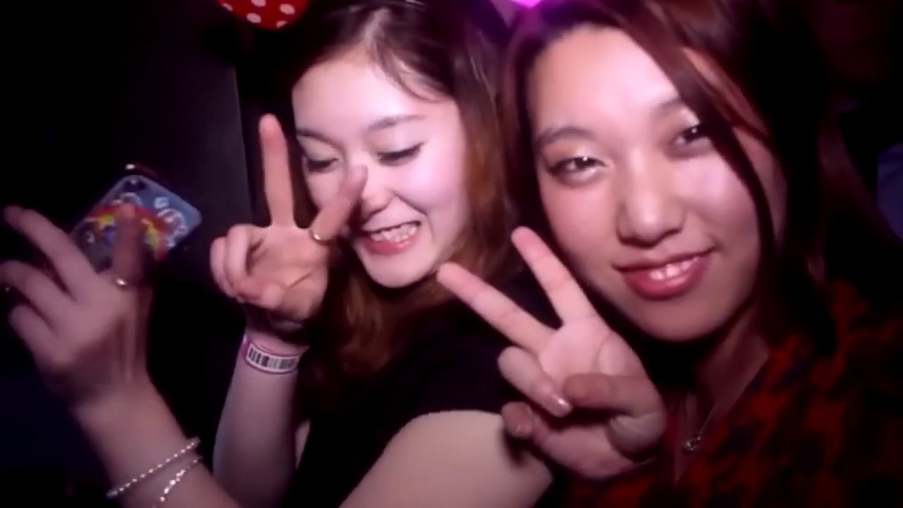 Смотреть «嗨翻天夜店视频DJ舞曲   曾经最爱的那个人   禹皓» на YouTube