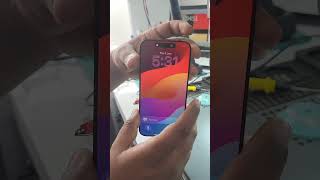 iPhone 15 Pro no display problem