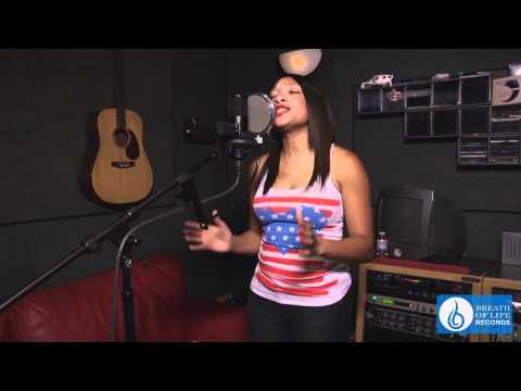 Shelea sings LIVE & UNEDITED America the Beautiful!!...(wait for the outtake)