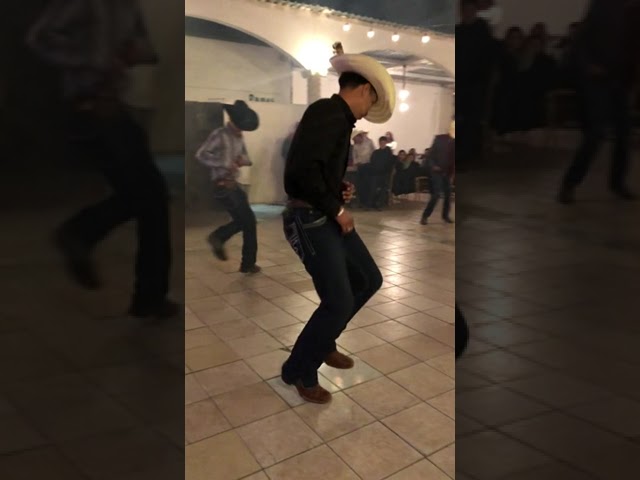 Y así se baila en Hermosillo Sonora 😸 class=