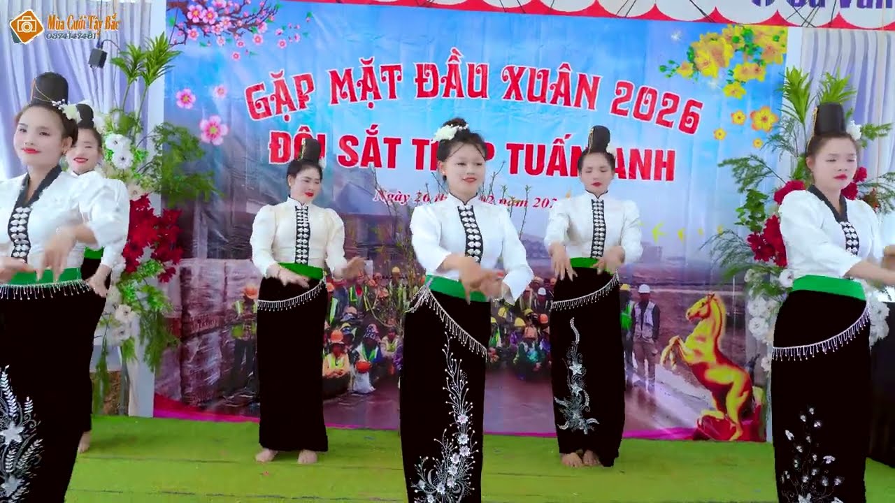 VŨ ĐIỆU NGƯỜI TÌNH MÙA ĐÔNG TẠI BUỔI GẶP MẶT ĐẦU XUÂN ĐỘI SẮT THÉP TUẤN ANH 2026