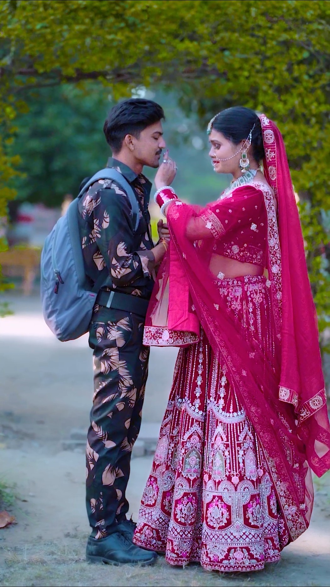 Aaunga jarur chahe es vardi me aau ya tirange me pilat kr
