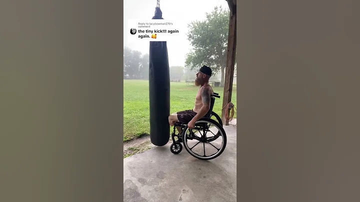 #amputee #funny #jokes #darkhumor #kickboxing