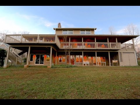 360 Oak Point Dr, Moneta, VA home video tour