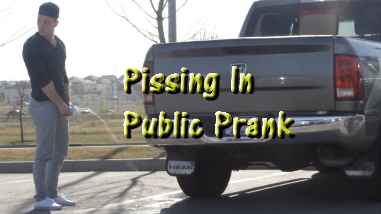 peeing-in-public-prank-youtube