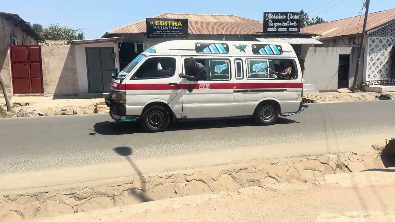Fremu Ya Biashara Inapangishwa Kilimahewa, Ukubwa Ni Futi Up25 X Uf15