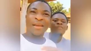 Ces jeunes lycéens ont été jetés en prison au Togo pour avoir fait cette vidéo! Libérez les!!!