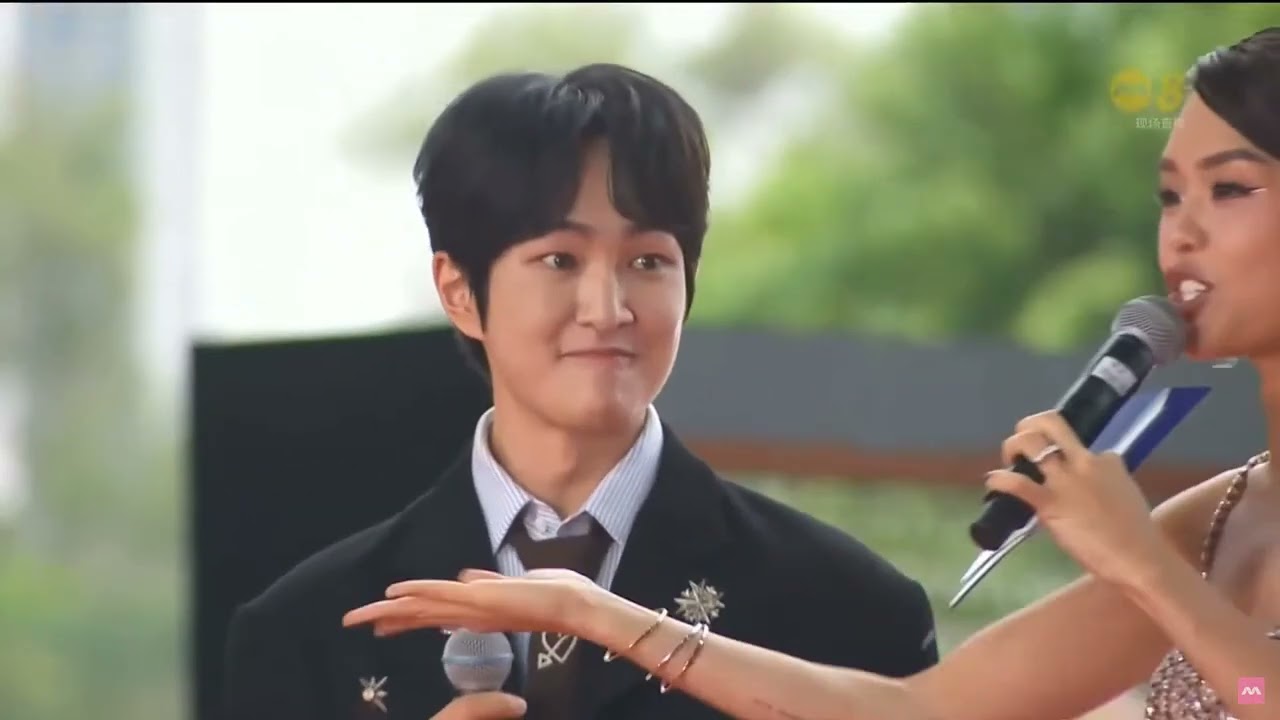 240421 레드카펫 샤이니 온유