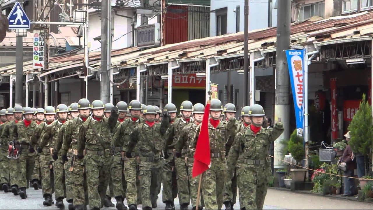 福知山駐屯地11市中パレード