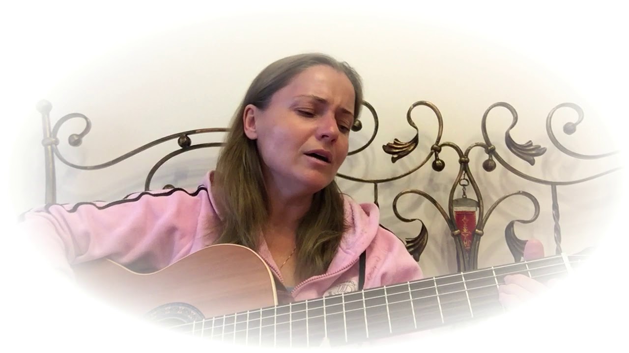 Авторская песня. Виктория Маррей. Душа взлетает над землей/ - YouTube