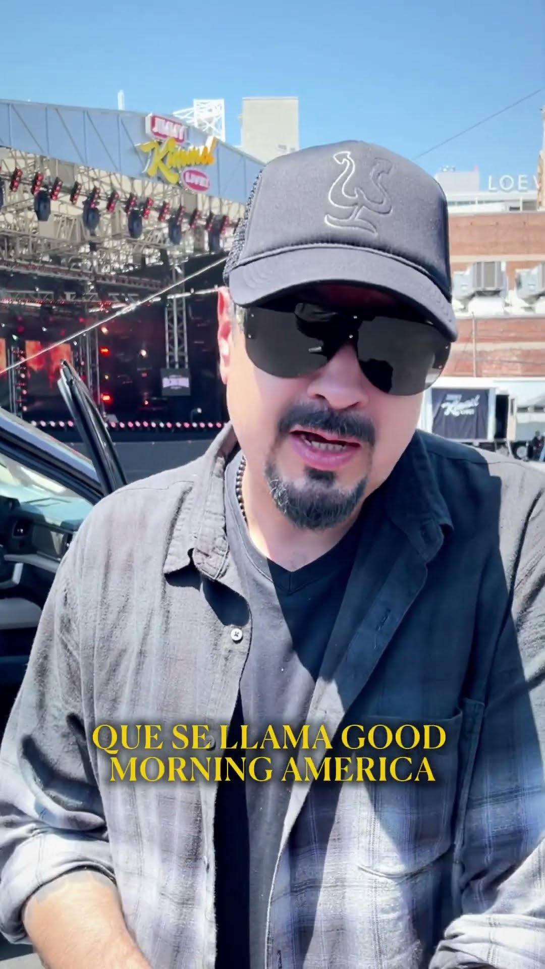 Un #orgullo llevar la #músicamexicana a todos lados!! #JimmyKimmelLive  #TheKellyClarksonShow ???