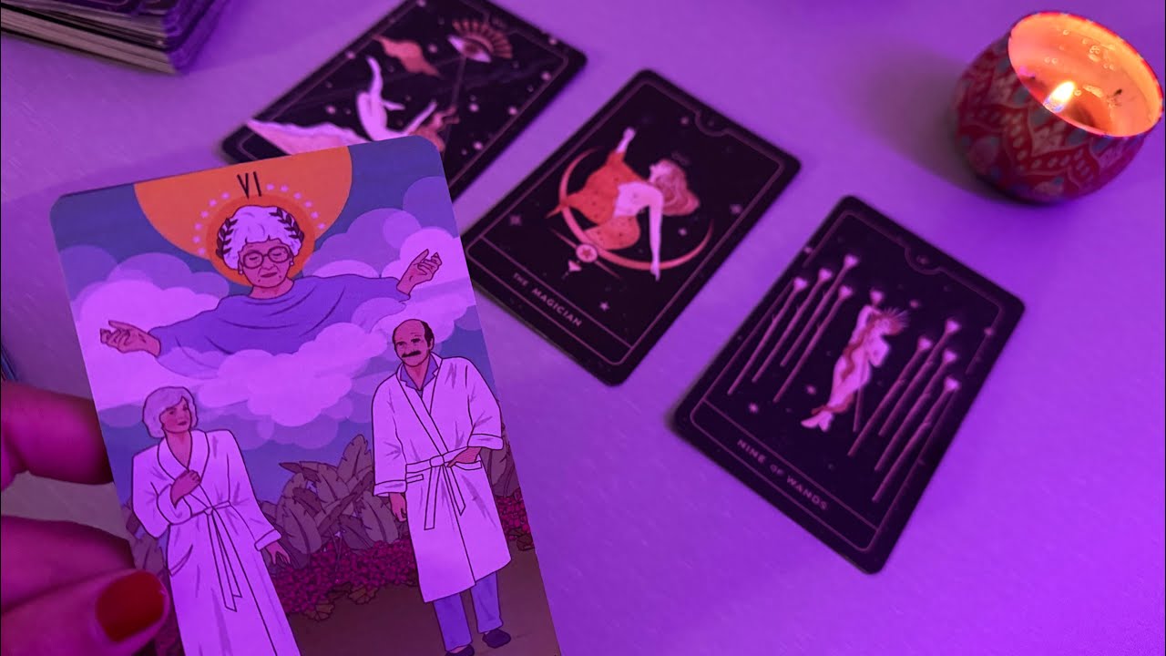 متخيلك معاه في المطبخ!وانت لابس روب😅احم احم القراءة للكبار 😎