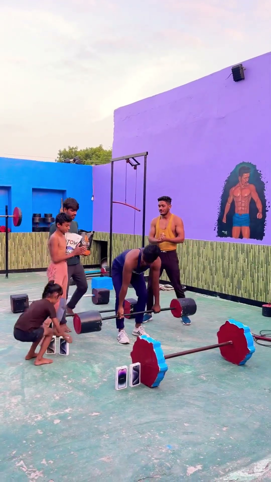 Itne Sare Gift ??? #shortvideo #funnyvideo #funny