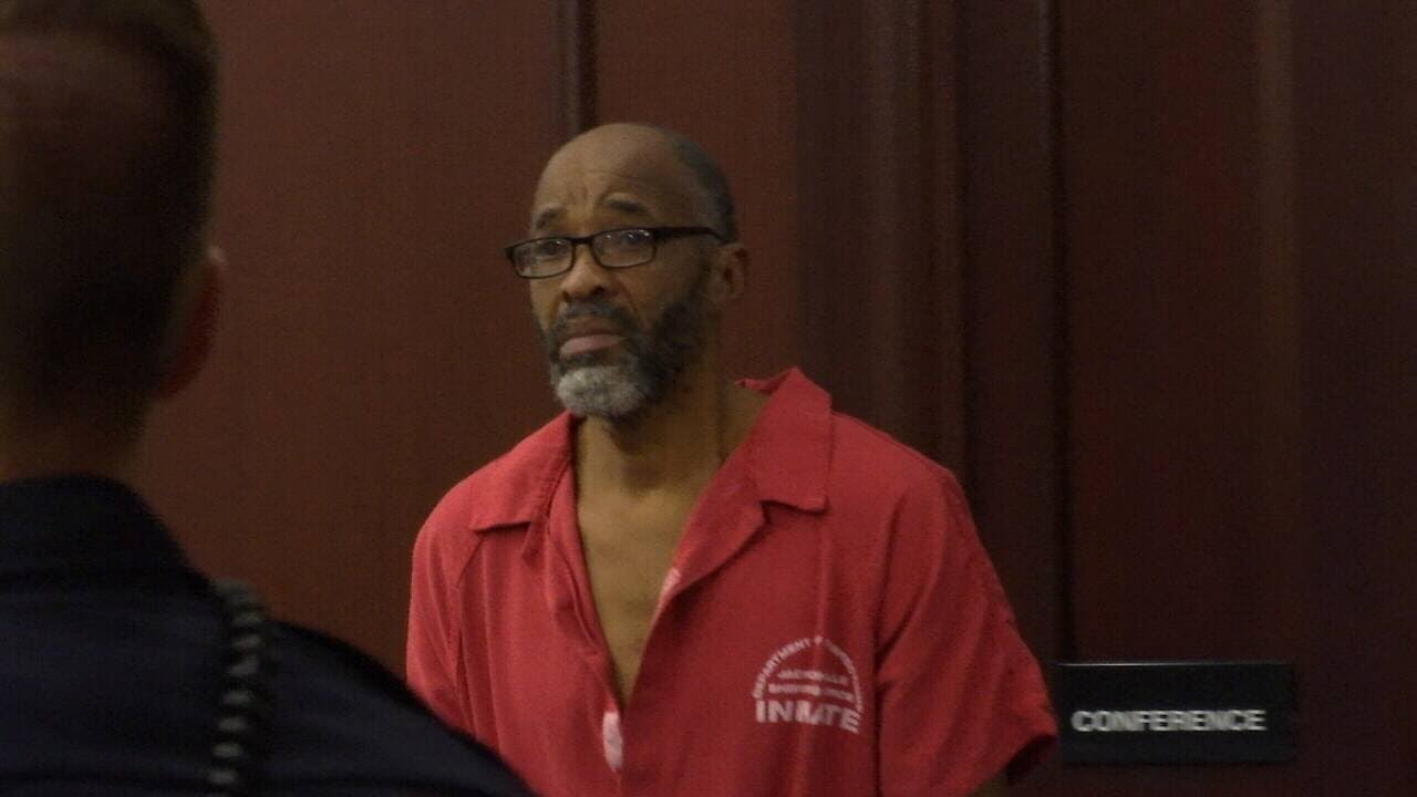 Man police say set girlfriend on fire pleads not guilty - YouTube