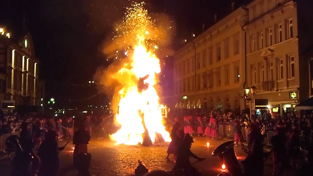 youtube how make we in video Fasnacht Stroh Offenburg 2012 YouTube Hexenverbrennung youtube how make we in video Fasnacht Stroh Offenburg 2012 YouTube Hexenverbrennung