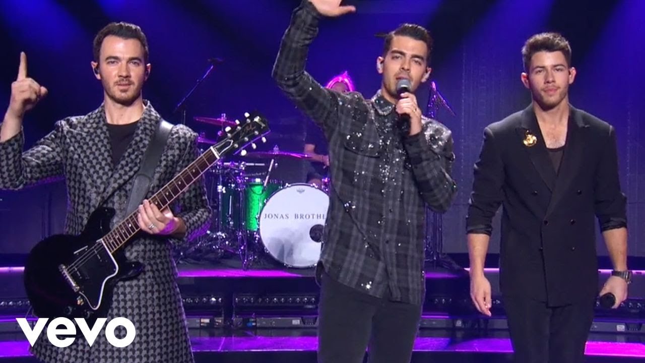 Jonas Brothers - Only Human (Live At The 2019 American Music Awards)