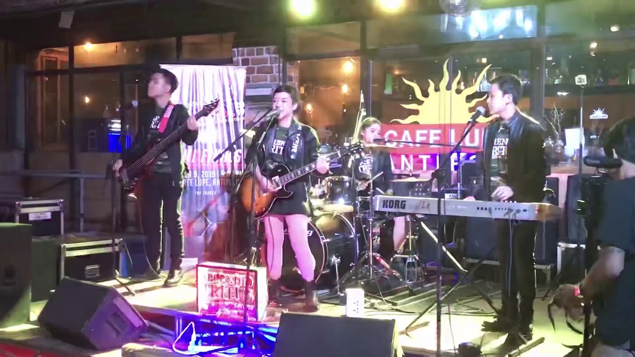 Walang Bobo Sa Mundo (Lyrics) - Live Performance | Splendio Tritus