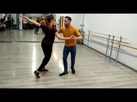 Adán y Sandra salsa en línea intermedio defensa y justicia