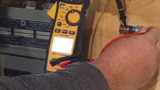 how to use a clamp meter