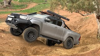Hilux Extra Cab N80 SR5 -Saunders Gorge-Eagle View