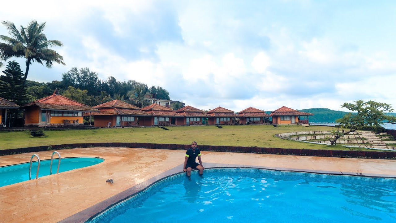 Ladghar Beach (Dapoli) Resort | where to saty in dapoli | Travel Vlog | Shirish Vlogs