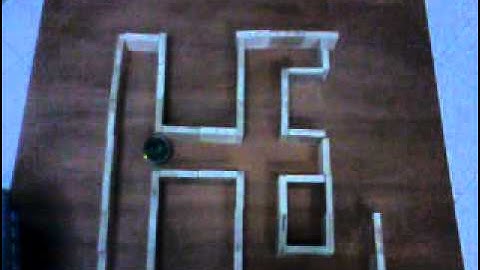 E-Puck Solving a Maze