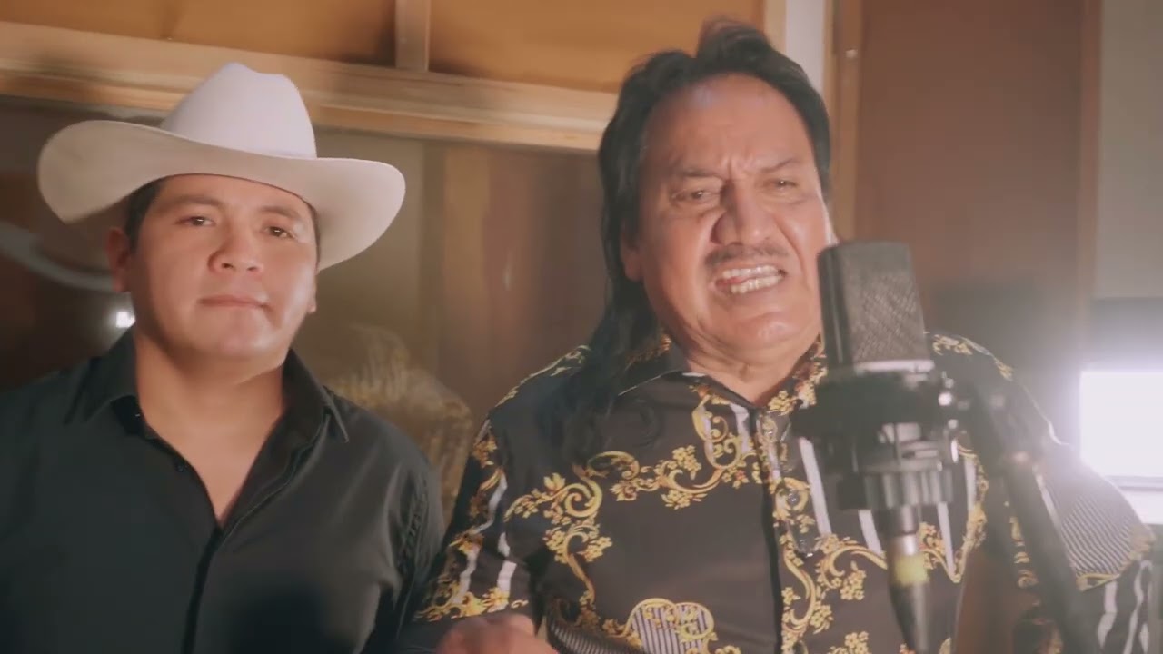 Teniente Almazán • Los del Trébol, Domingo Valdivia 