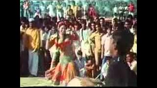 Rafi   Lata - Deewane Hain Deewanon Ko - Zanjeer [1973] - YouTube.flv