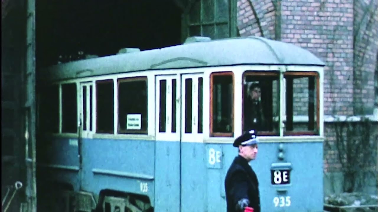 Rangering av spårvagnar vid vagnhallen Norrhallen på Birger Jarlsgatan år 1962-1963.