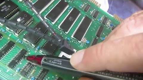 CBM PET 4032 (2001N) video fault repair.