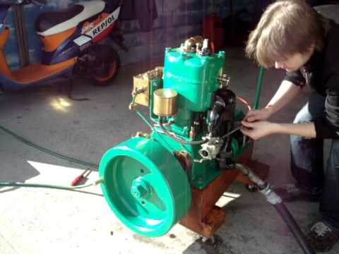 Video: Lifan Motor For Gående Traktor: Hvordan Velge En 9 Hestekrefter Motor? Spesifikasjoner For 168F-2 Og 177F D25-modellene. Hva Slags Olje å Fylle?