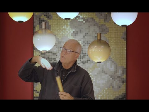 Marc Sadler presenta BEAM STICK NUANCE di OLEV: lampada a sospensione di design in vetro sfumato