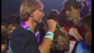 Video thumbnail of "Sandra - Maria Magdalena, In The Heat Of The Night (Live at Peter's Pop Show - 1985)"