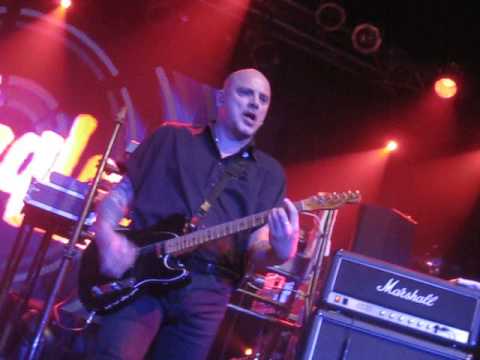 THE STRANGLERS -- &quot;GET A GRIP ON YOURSELF&quot;