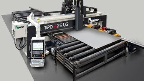 MODELING A SCI-FI STEEL PROCESSOR IN BLENDER 2.79 Part 1.0: Modeling