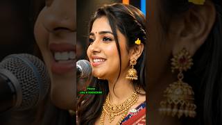 “A beautiful lady is singing a song.”🎤🎵#folksong#shorts #song#music #ai #dance #best #telugu #viral#