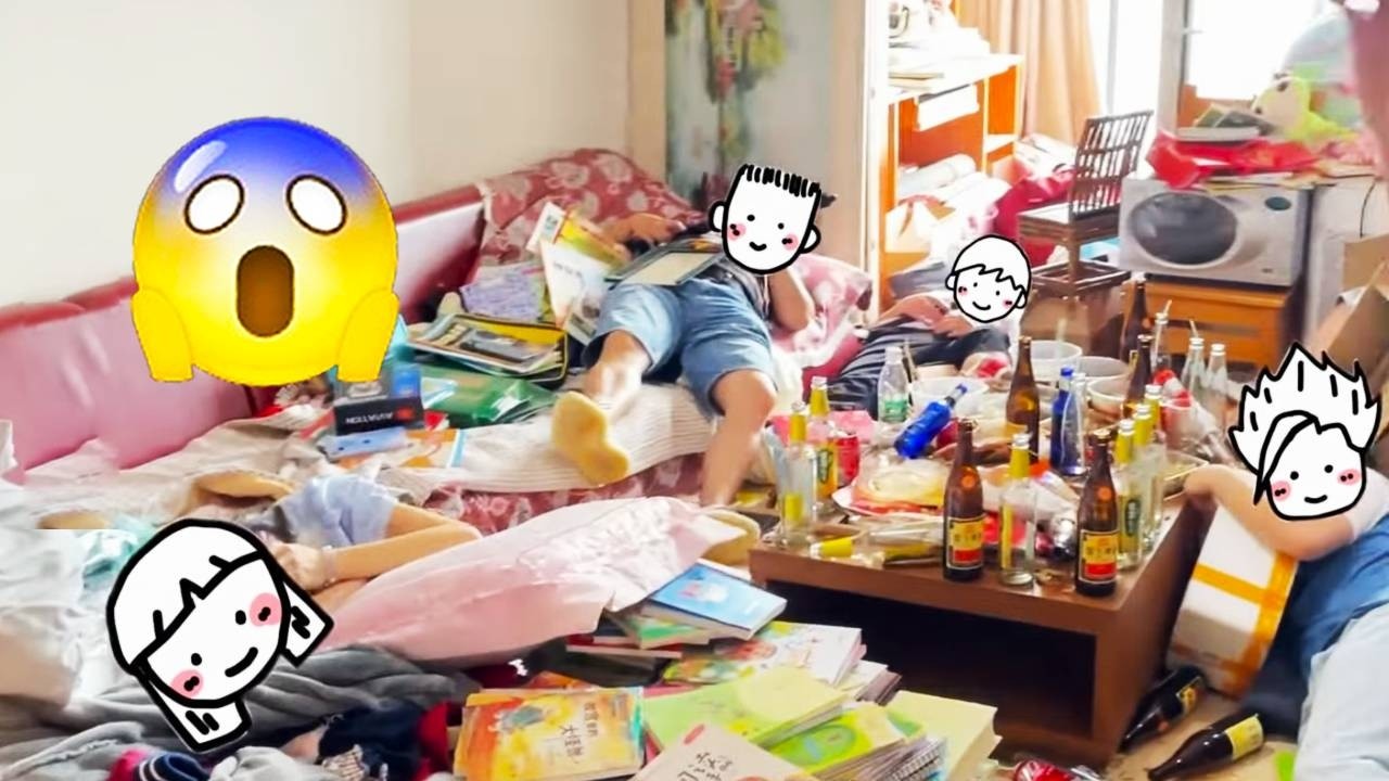 😭 A kindergarten teacher actually lives in a garbage dump