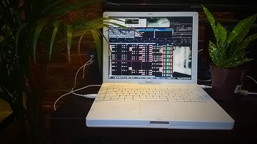 iBook G4 + Linux Lubuntu 16.04 + Milkytracker