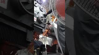 Eps Work In Korea Edge Cutting - Ship Engine Tc.