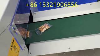 WB-250 flow packing machine for snack foods