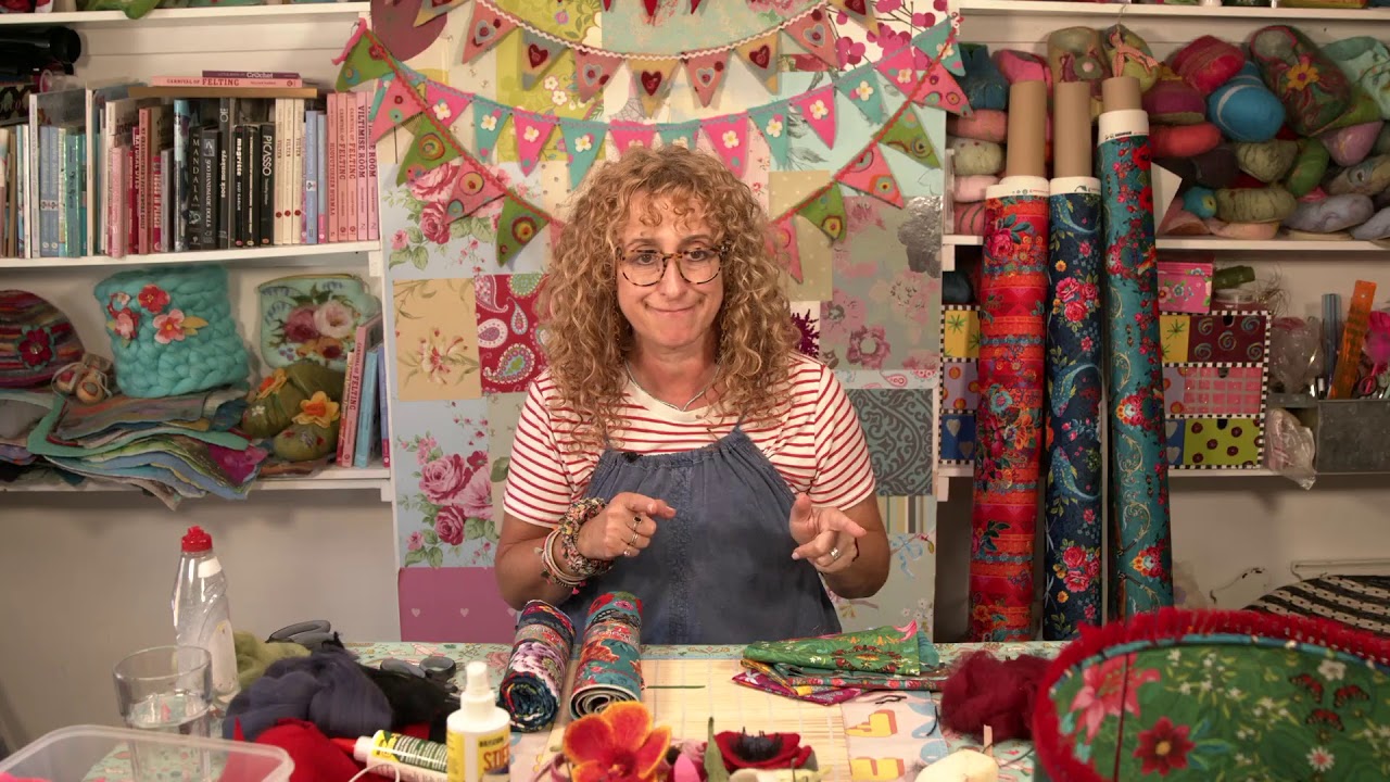 Как свалять мак в мокром валянии, используя топсы из мериносовой шерсти