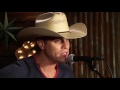 Dustin Lynch – Friends In Low Places (Forever Country Cover Series)