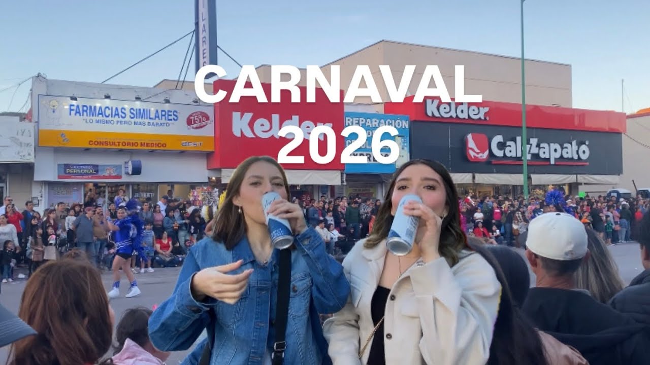 1ra vez de la sofia en el carnaval!!! 🎊🎭🎡